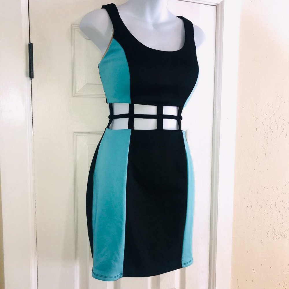 Charlotte Russe PEEKABOO Bodycon Dress M - Picture 3 of 5
